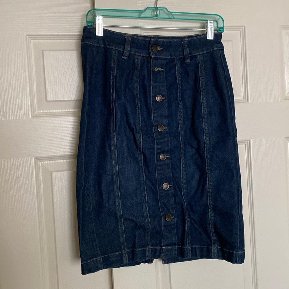 Knee length jeans skirt